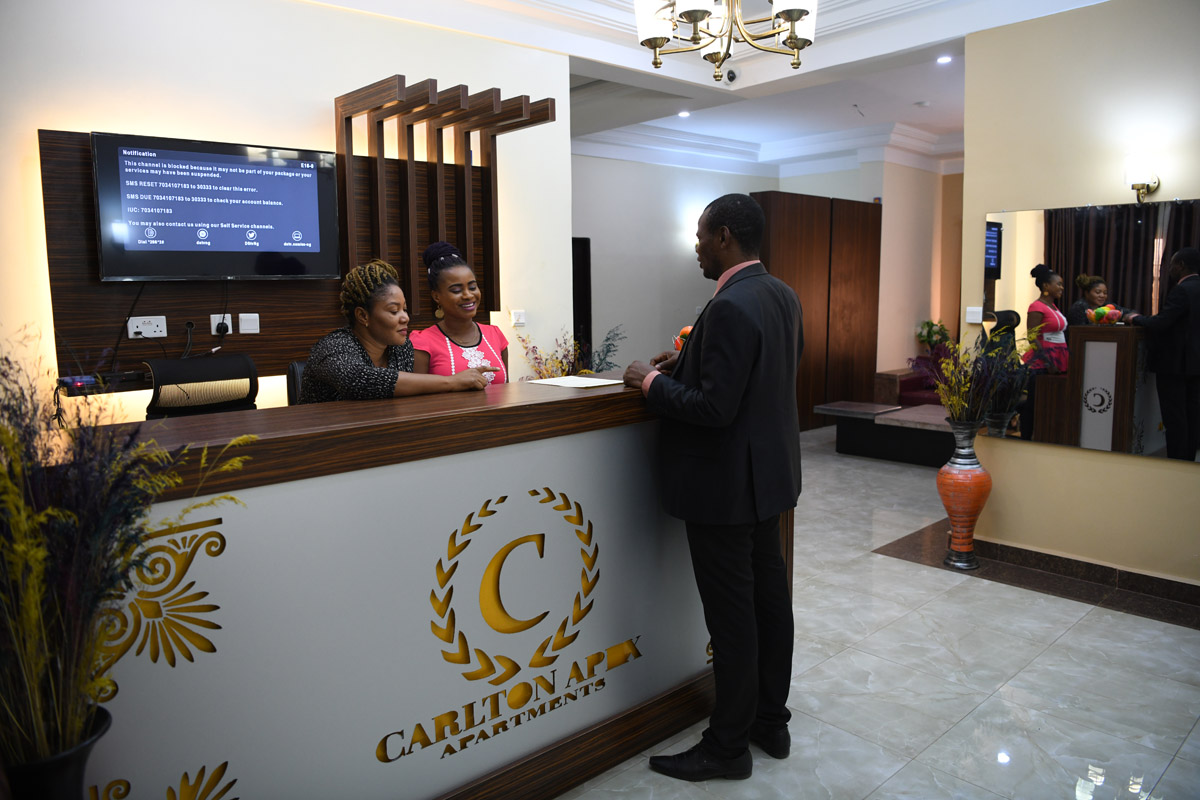 Carlton Apex reception